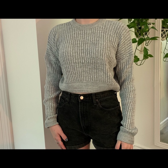 Grey Cropped Sweater - UO - Picture 7 of 7